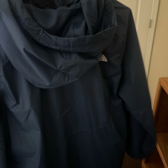North face wind breaker - Picture 4 of 4